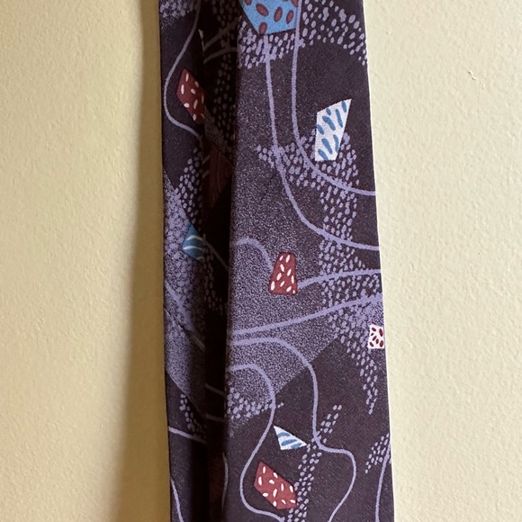 Nino Cerruti Silk Crepe Necktie - Geometric - Picture 7 of 15